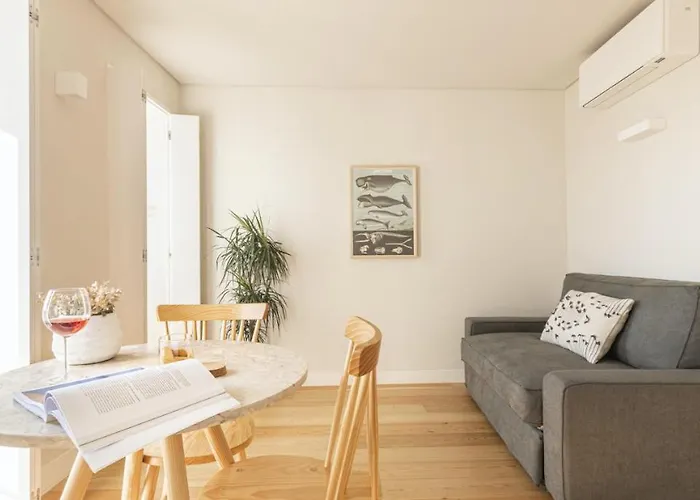 Cozy Alfama Apartament